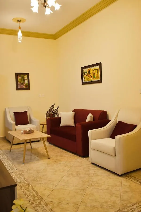 شقق وأجنحة التيوليب والروز وود الفاخرة Jeddah 0*,