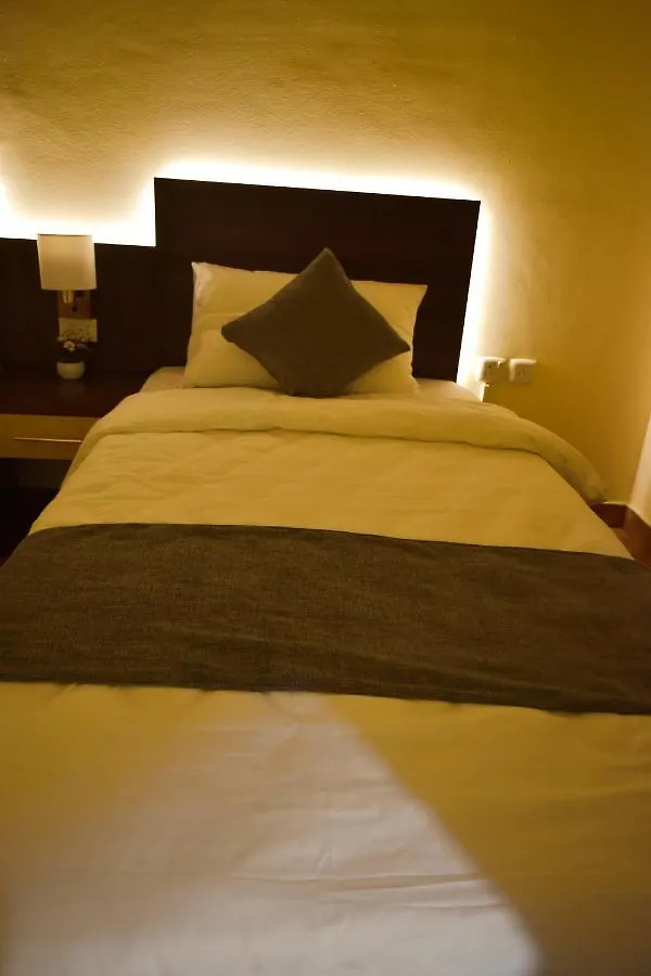 Apartment شقق وأجنحة التيوليب والروز وود الفاخرة Jeddah